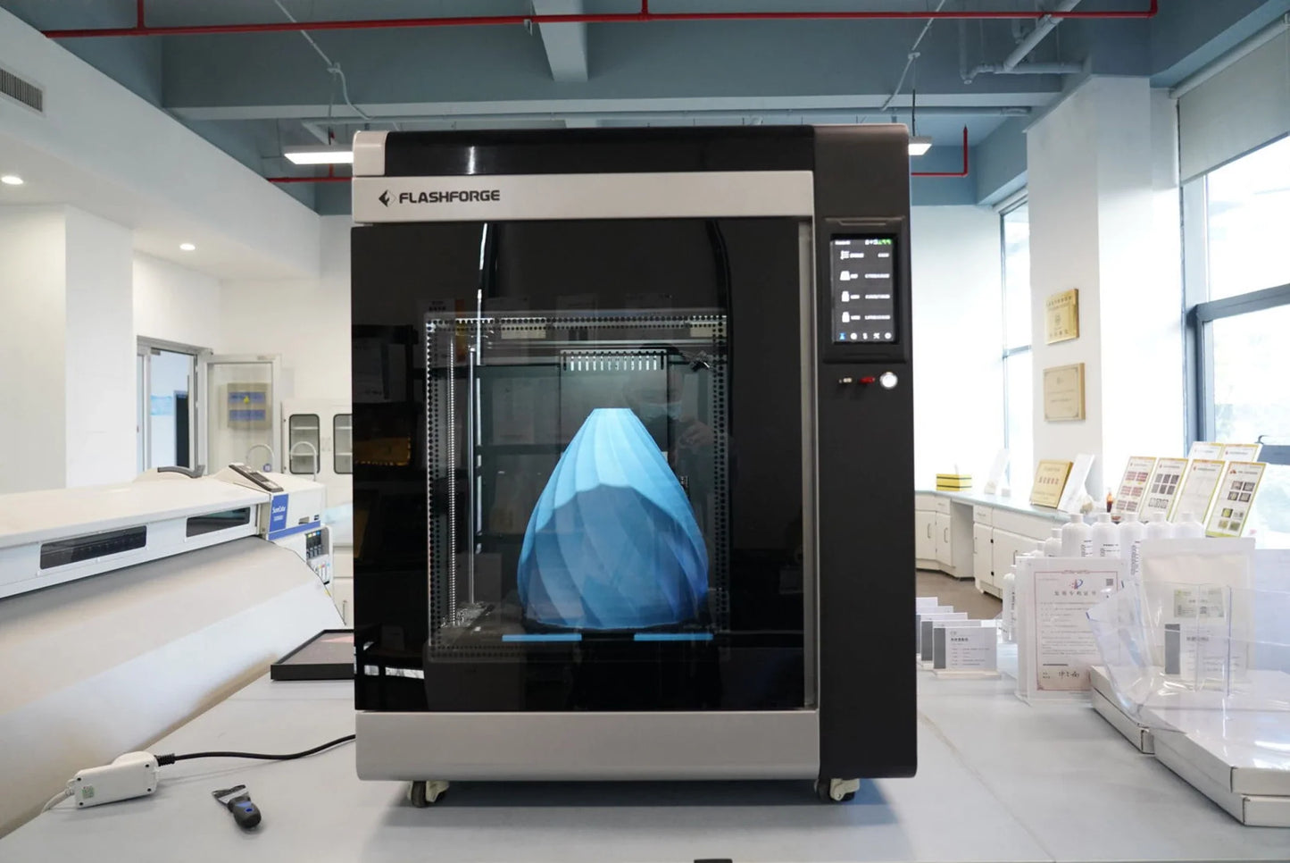 Flashforge Creator 4 - Industriële 3D Printer met IDEX Dual Extrusie - Verwarmde Kamer - 400x350x500mm